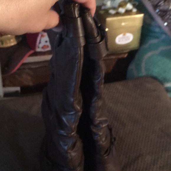 Boot - Picture 5 of 5